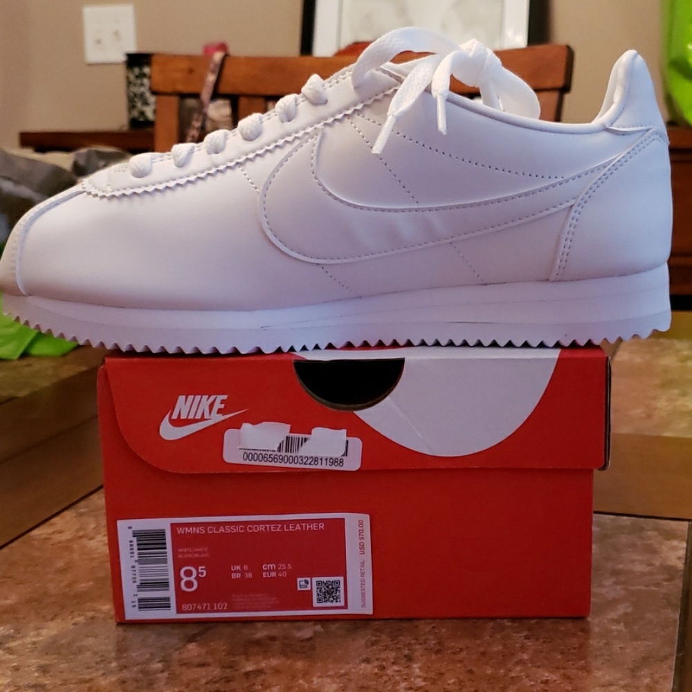 Womens white classic Cortez leather